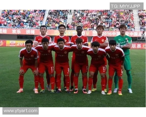 西安排球队在全球排球力量排行榜中荣登第六名展现强劲实力与潜力 西安排球队在全球排球力量排行榜中荣登第六名展现强劲实力与潜力