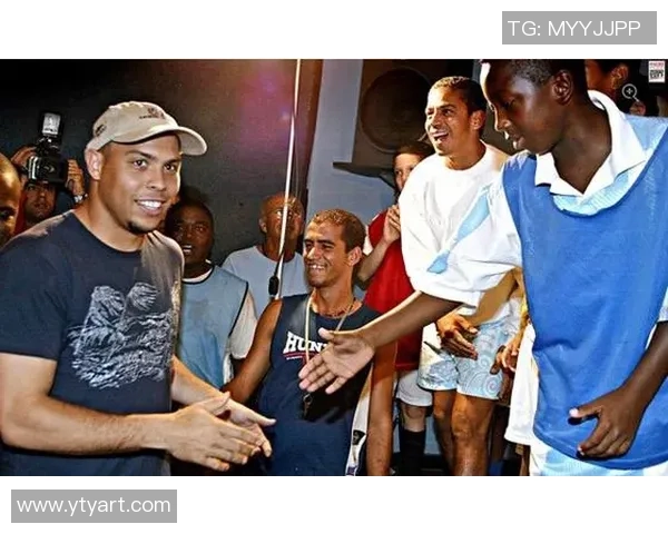 贫民窟足球明星巴西的崛起与奋斗故事揭示了希望与梦想的力量 贫民窟足球明星巴西的崛起与奋斗故事揭示了希望与梦想的力量