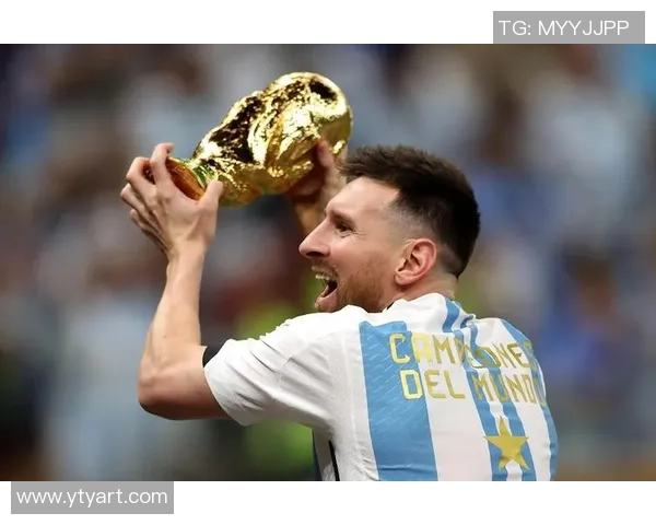 足球明星背后的故事与成就排名揭示他们的成长历程与人生轨迹 足球明星背后的故事与成就排名揭示他们的成长历程与人生轨迹