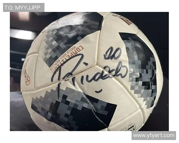 足球明星签名的简易技巧与风格解析让你轻松模仿明星签名 足球明星签名的简易技巧与风格解析让你轻松模仿明星签名